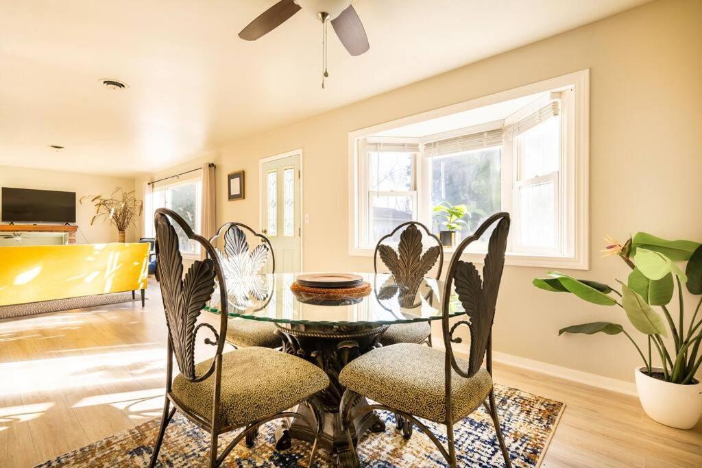Villa 5 Beds, 2 Full Baths, W/Gazebo, W/Fenced Backyard à Yuba City Extérieur photo