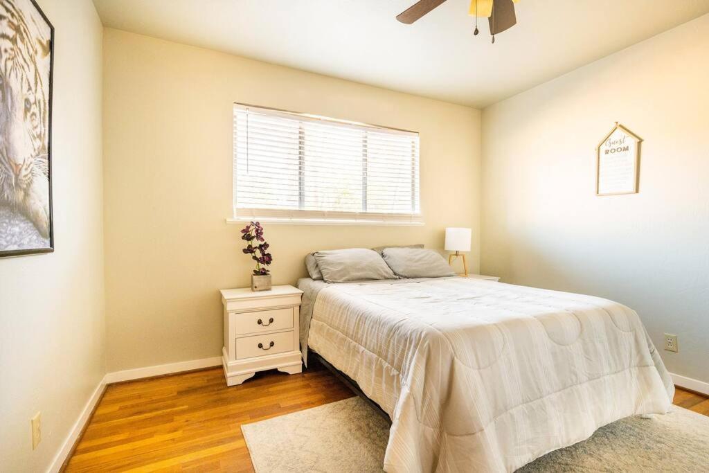 Villa 5 Beds, 2 Full Baths, W/Gazebo, W/Fenced Backyard à Yuba City Extérieur photo