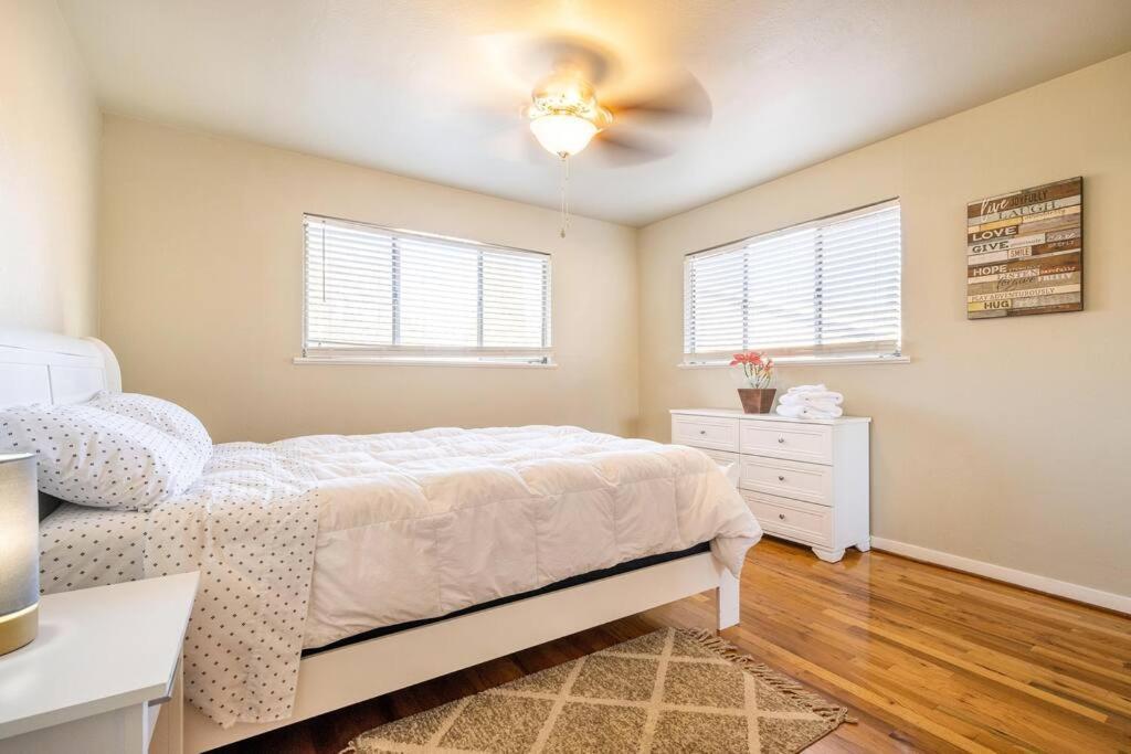 Villa 5 Beds, 2 Full Baths, W/Gazebo, W/Fenced Backyard à Yuba City Extérieur photo